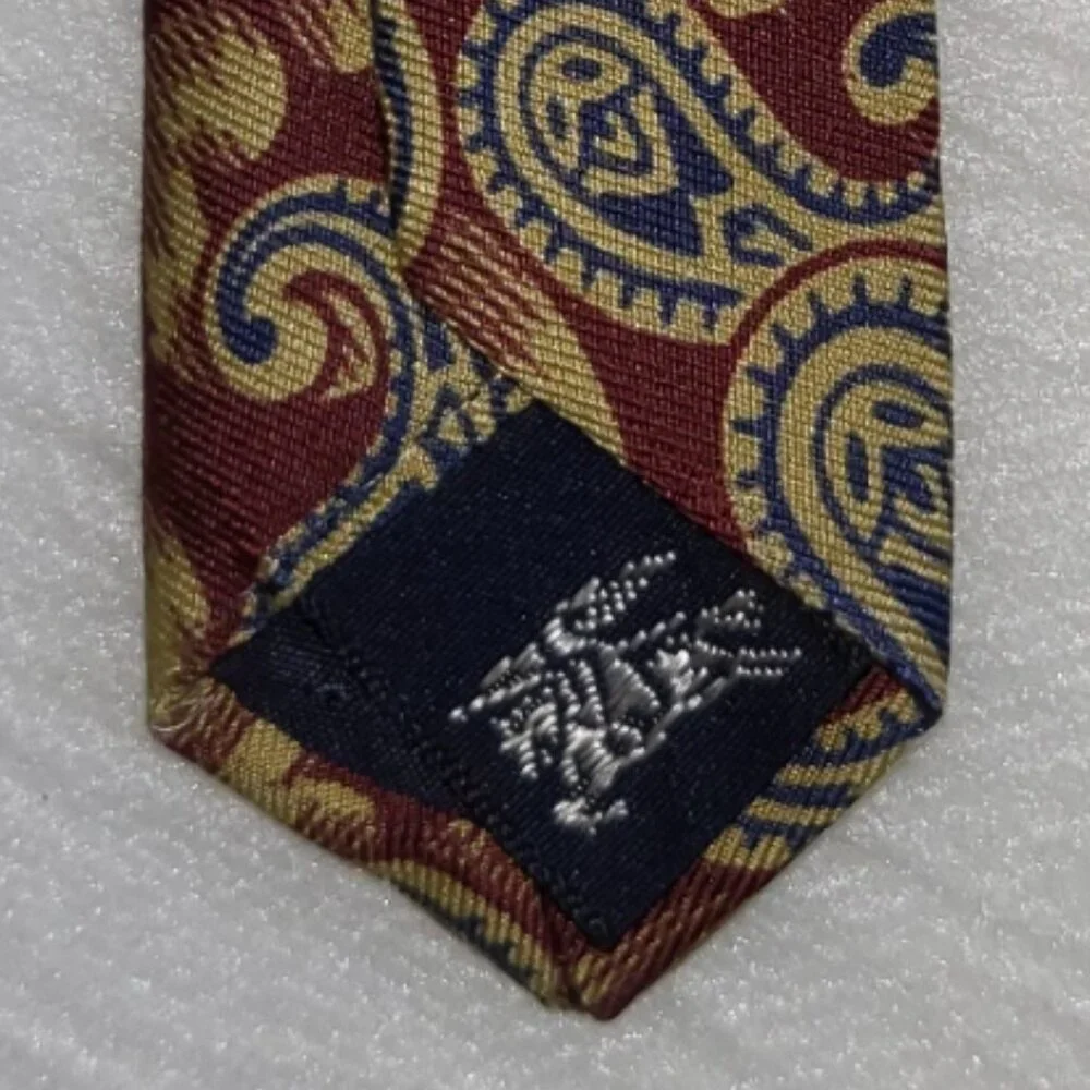 Vintage Burberrys Of London Mens Silk Traditional Necktie Burgundy Paisley